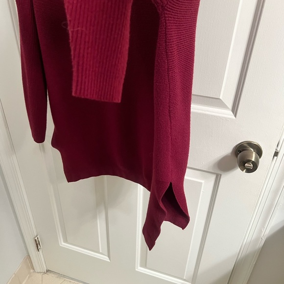 Burgandy Tunic Sweater - Picture 3 of 6
